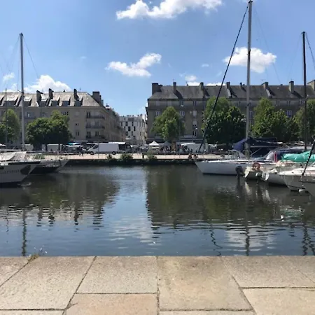 Logis Du Chateau ホテル 3*