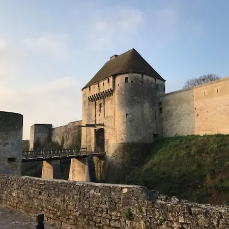 Logis Du Chateau 3*