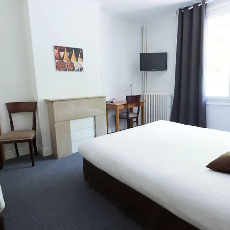 Hotel Logis Du Chateau Caen
