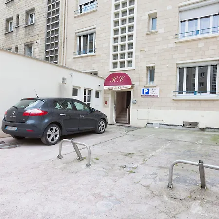Logis Du Chateau 3*