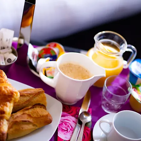 ホテル Logis Du Chateau 3*