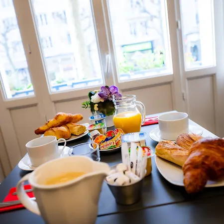 Hotel Logis Du Chateau Caen