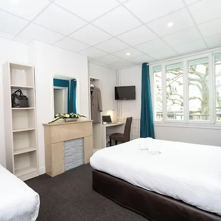 Logis Du Chateau 3*