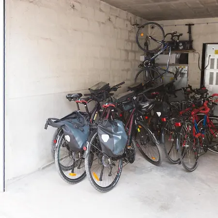 Logis Du Chateau ホテル