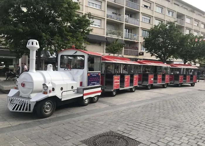 Hotel Logis Du Chateau Caen