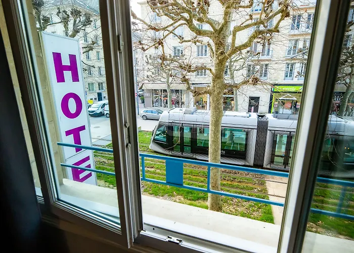 Logis Du Chateau 3* Caen